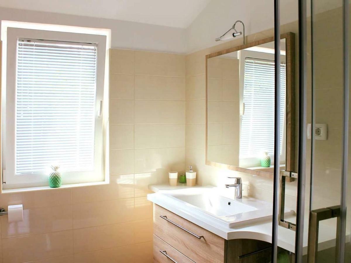 Apartman Ruza 2 Opric ภายนอก รูปภาพ