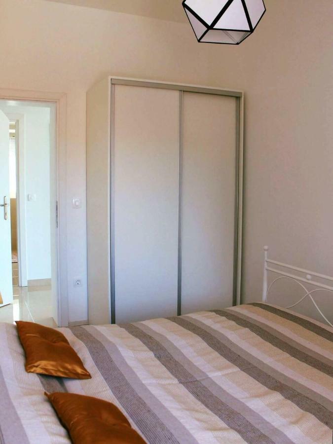 Apartman Ruza 2 Opric ภายนอก รูปภาพ