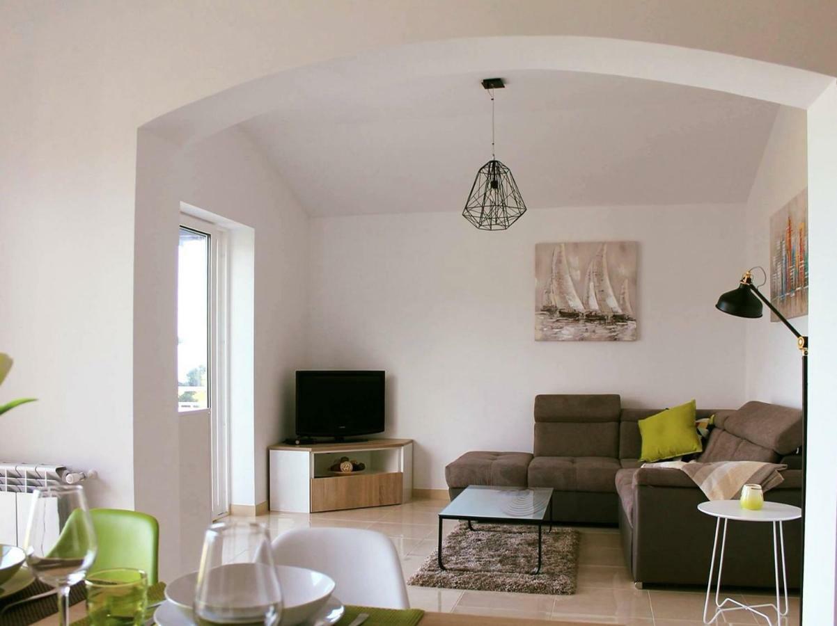 Apartman Ruza 2 Opric ภายนอก รูปภาพ